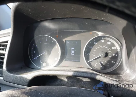 2017 Hyundai Elantra Value Edition z USA, uszkodzony, nr VIN 5NPD84LFXHH203235